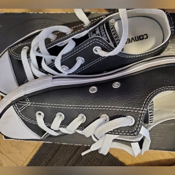 Converse Chuck Taylor® All Star Leather Ox Shoes - Picture 2 of 4